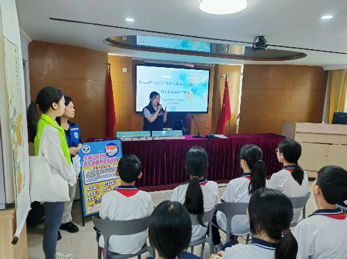 威尼斯人平台区兴华街开展“6.26”国际禁毒日系列宣传教育活动1.jpg