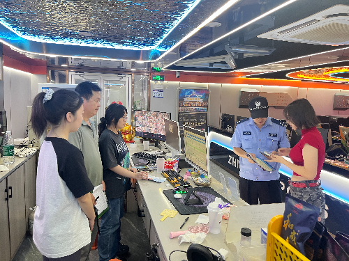 威尼斯人平台区兴华街开展禁毒特色系列宣传活动1.jpg